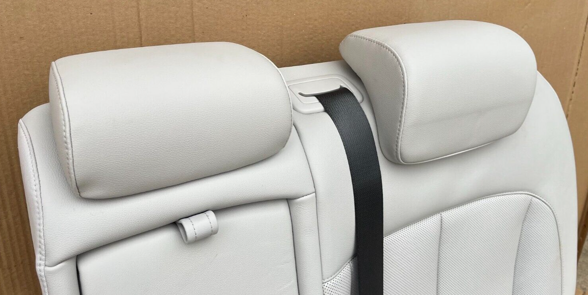 HYUNDAI IONIQ 5 Leder Sitze Hinten Links Weiß Ausstattung wie NEU ORIGINAL gebraucht - reichhaltigste – Produktansicht 5