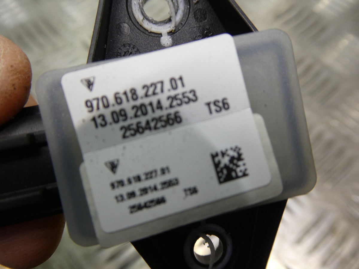 Porsche Panamera 970 Airbag Sensor Crashsensor Rechts o. Links ORIGINAL gebraucht - 97061822701 – Produktansicht 5