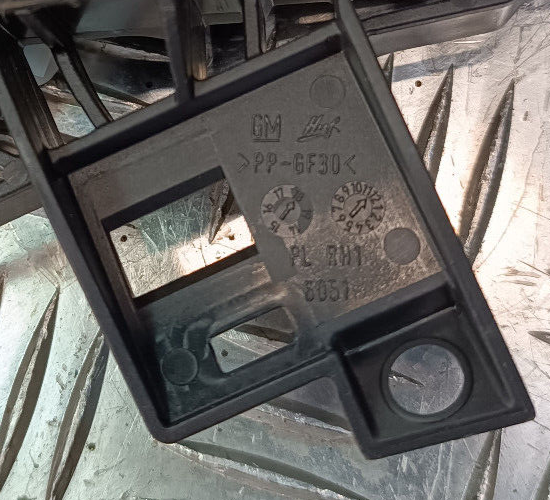 OPEL ASTRA K 1.4 Turbo Türgriff Tür Griff Außen Hinten Rechts gebraucht - Original – Produktansicht 3
