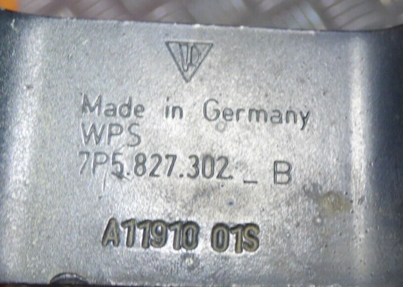 Porsche Cayenne 92A Kofferraumdeckel Scharnier Rechts 7P5827302 ORIGINAL gebraucht - Heckklappe – Produktansicht 3