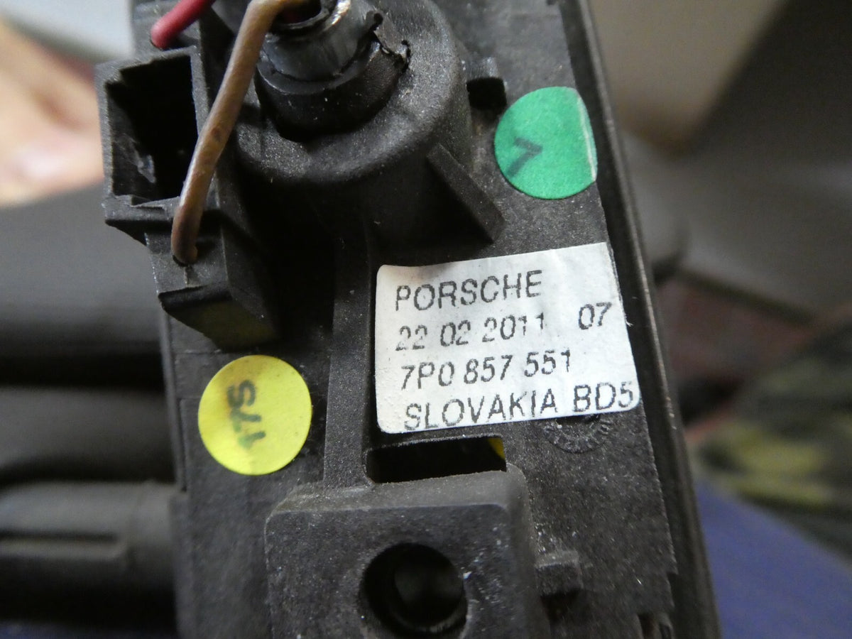 Porsche Cayenne 958 92A Sonnenschutz Links 7P0857551 braun ORIGINAL gebraucht - Sonnenblende – Produktansicht 5