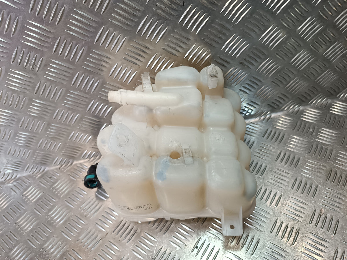 Porsche Cayenne S 92A Kühlwasserbehälter Ausgleichsbehälter GPO 2 ORIGINAL gebraucht - 7P0121407 – Produktansicht 2