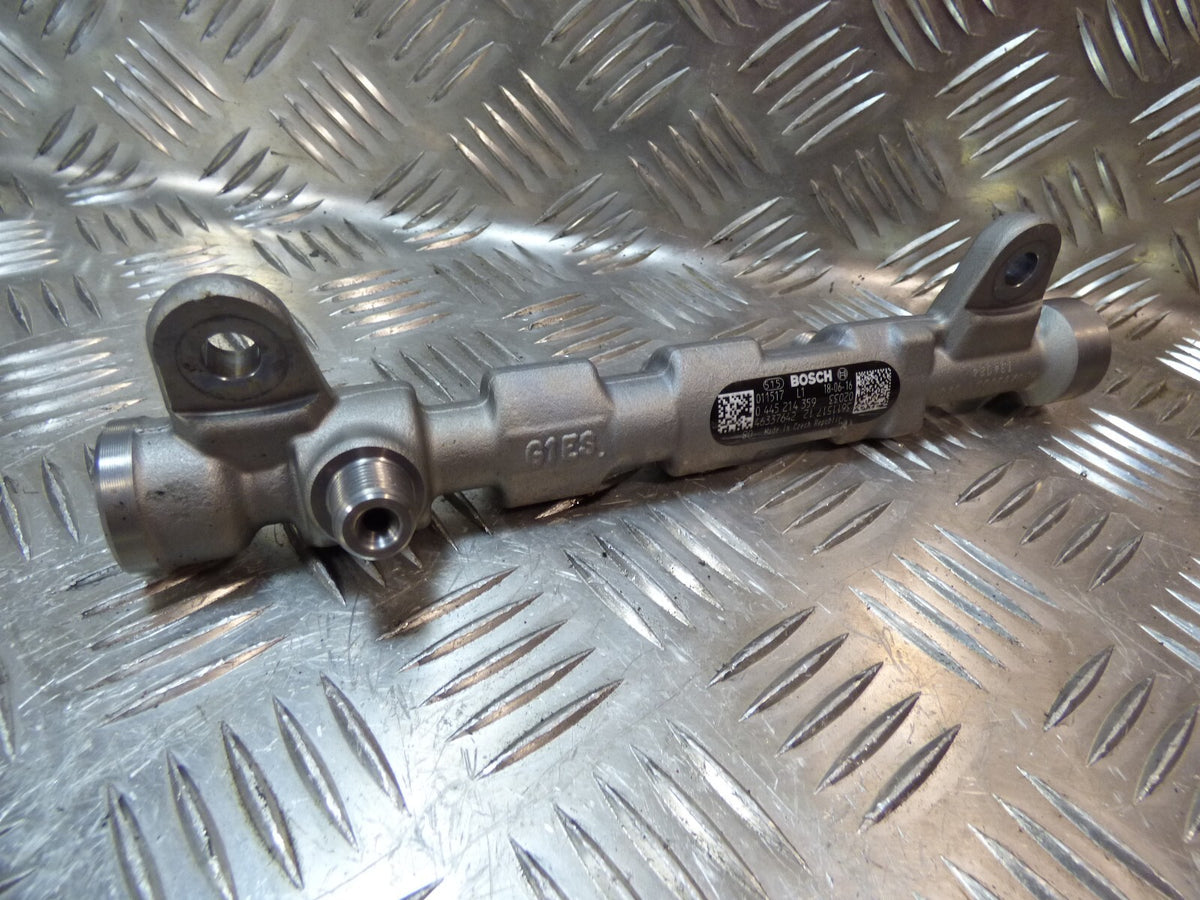 JEEP COMPASS II 2.0 CRD 2021 Einspritzleiste Kraftstoffverteiler NEU ORIGINAL gebraucht - 46337642 – Produktansicht 1