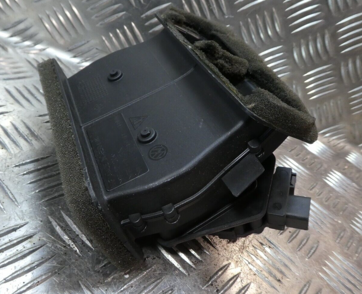Porsche Cayenne 92A mit 2 x Stellmotoren Mittelkonsole 7P0820526B ORIGINAL gebraucht - Luftverteiler – Produktansicht 2