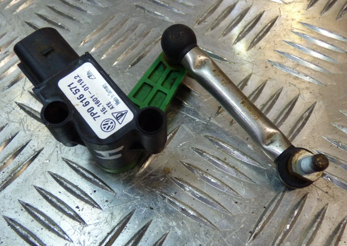 Porsche Cayenne 92A Niveauregulierung Höhenwertsensor Hinten ORIGINAL gebraucht - 7P0616571 – Produktansicht 1