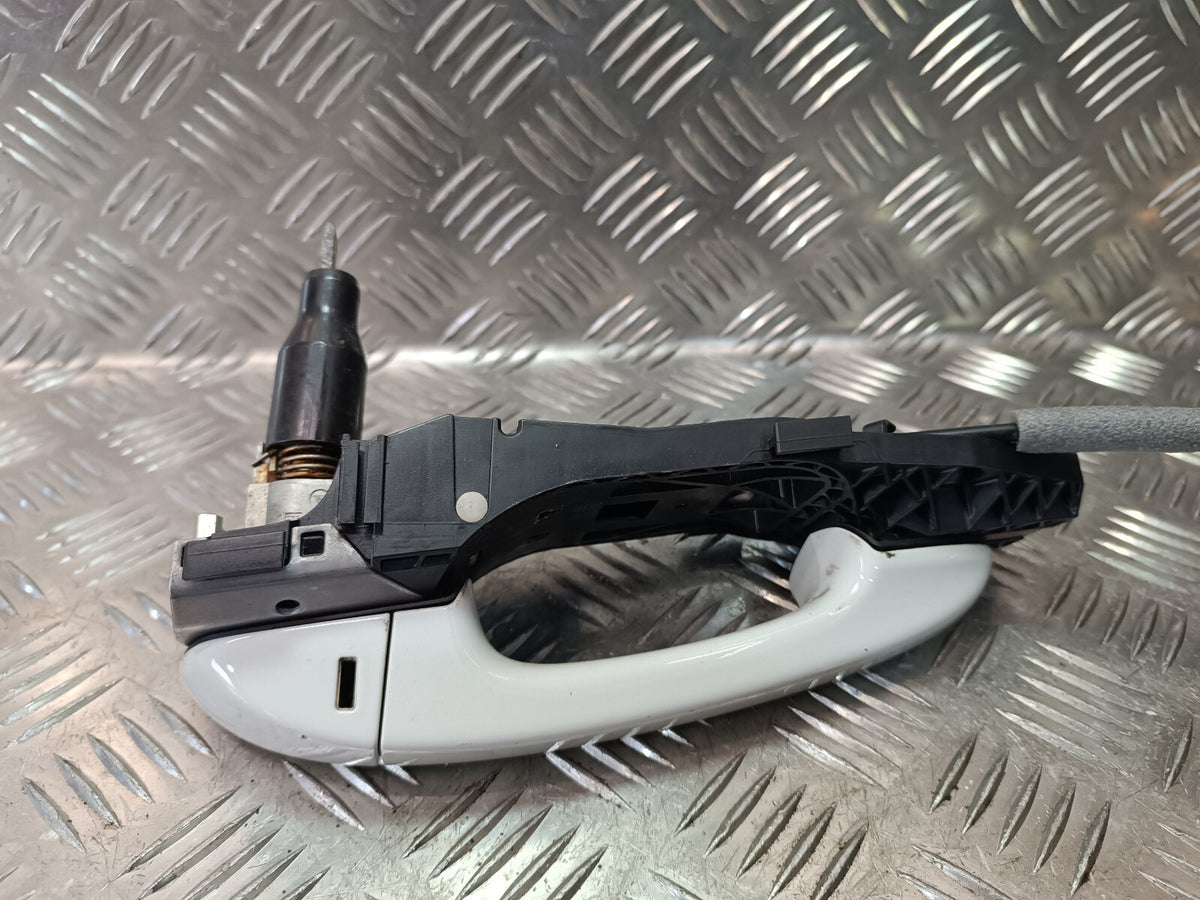 Porsche Cayenne S 92A Vorne Links Türgriff Türöffner 5N0839885H ORIGINAL gebraucht - 5N0837017D – Produktansicht 1