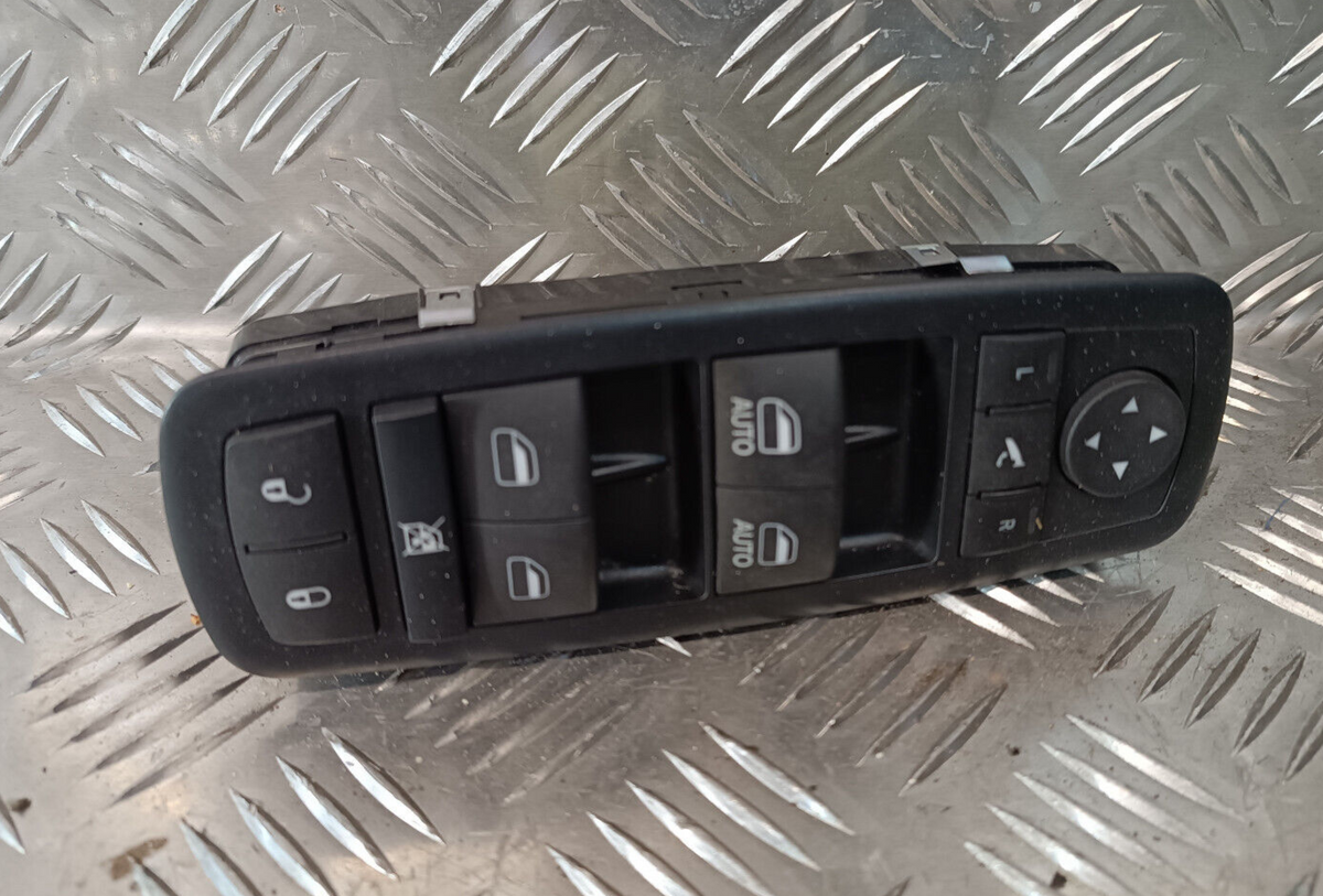 Jeep Grand Cherokee WK2 Fensterheber Schalter Vorne Links ORIGINAL gebraucht - 68289803AB – Produktansicht 1