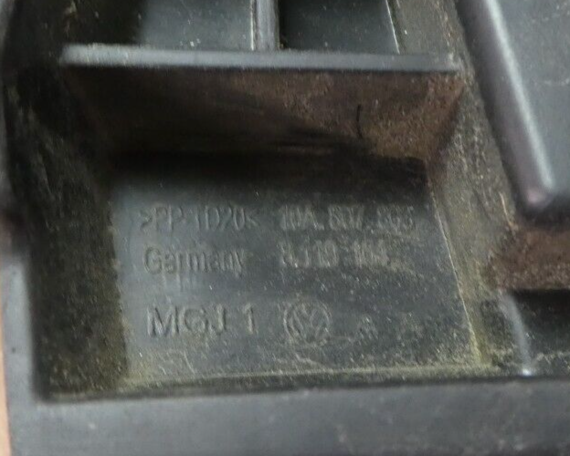 VW ID.3 ID3 Stoßstangenhalterung hinten Mitte 10A807863 2021 ORIGINAL gebraucht - Volkswagen – Produktansicht 3