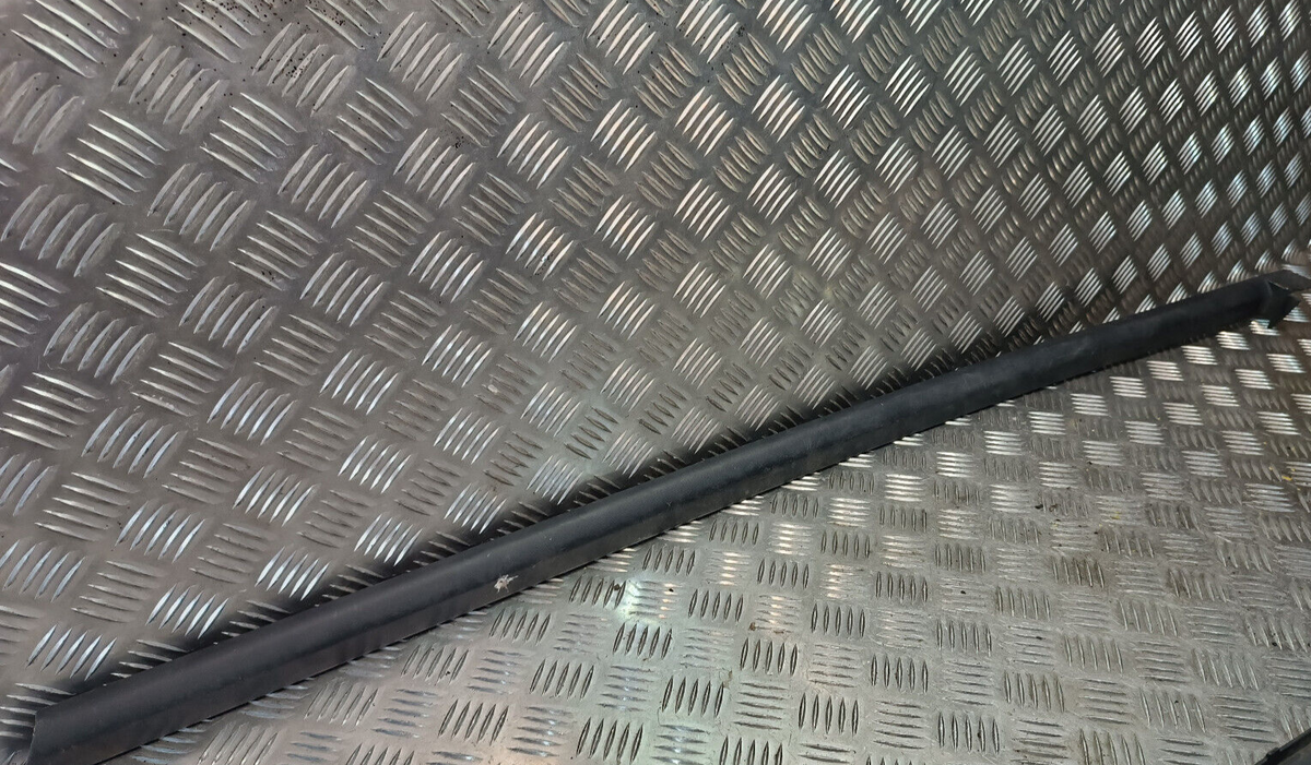 Porsche Cayenne S 92A Linke Abdeckung 7P5853538 RH ORIGINAL gebraucht - Seitenschwellerverkleidung – Produktansicht 1