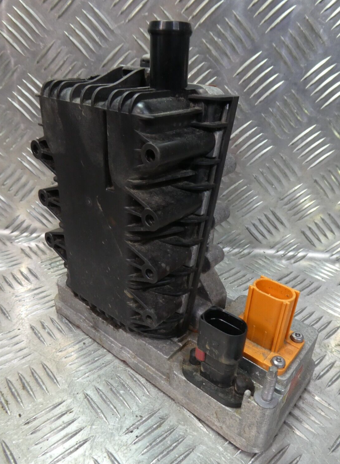 VW ID3 ID.3 Hochspannungs Batterieheizung Heizmodul 1EA963231 ORIGINAL gebraucht - Volkswagen – Produktansicht 1