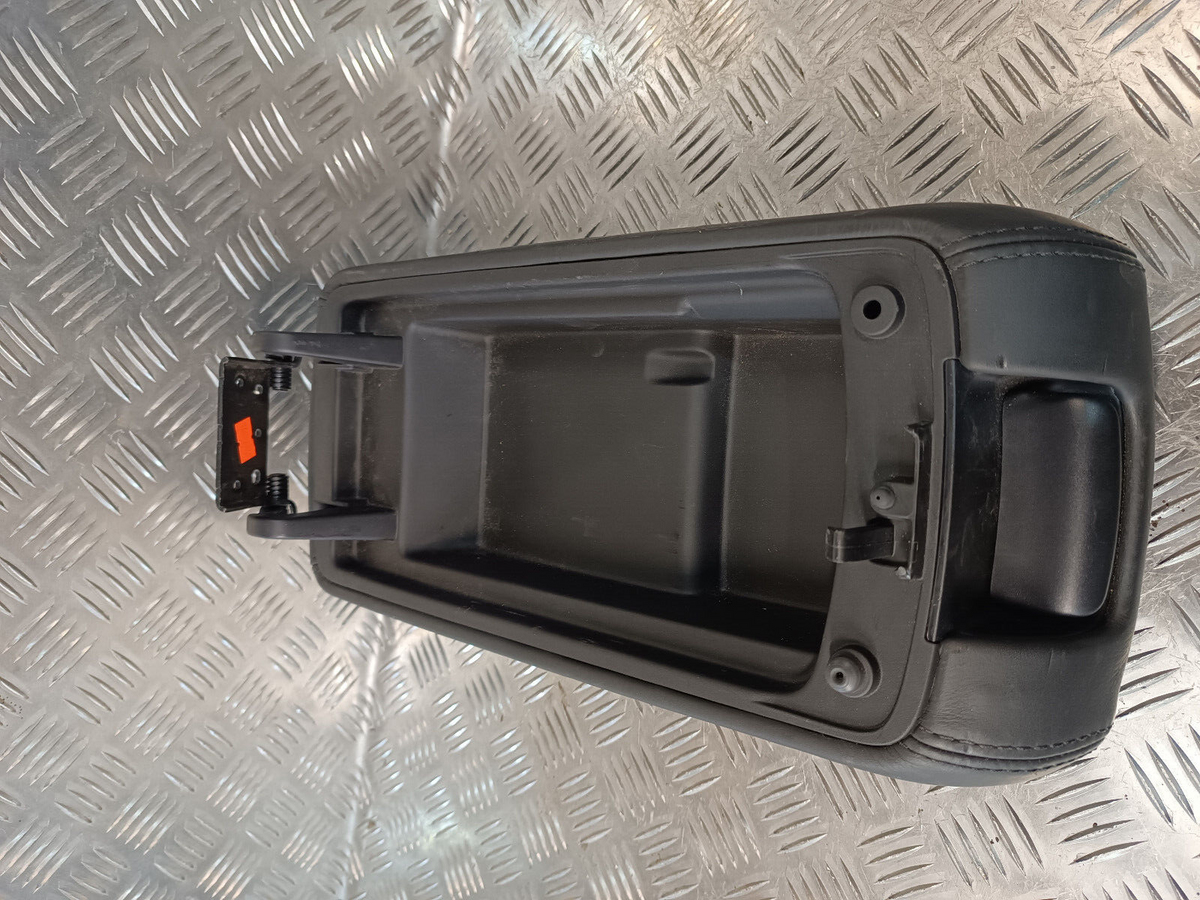 Jeep Grand Cherokee WK2 Armlehne Mittelarmlehne Auflage ORIGINAL gebraucht - X85007902BL – Produktansicht 3