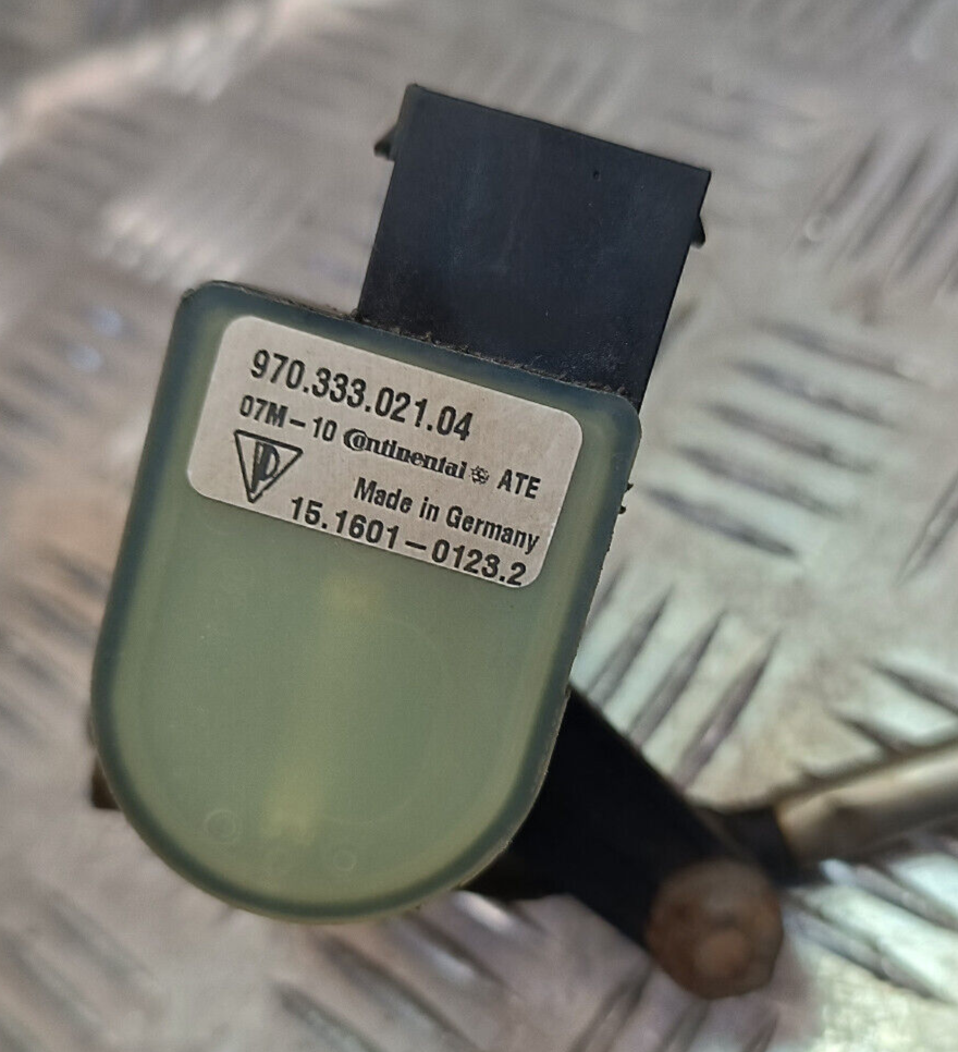 Porsche PANAMERA 970 3.6 V6 Niveauregulierung Sensor ORIGINAL gebraucht - 97033302104 – Produktansicht 3