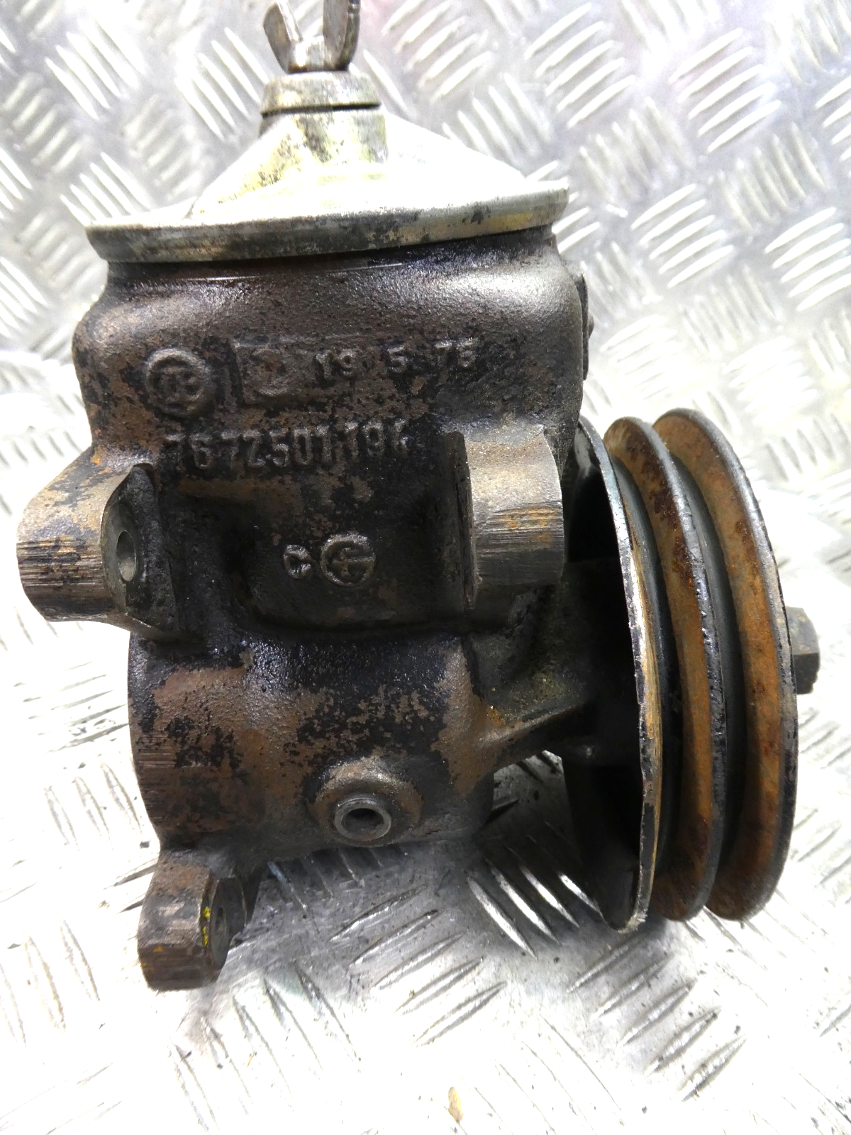 Mercedes-Benz W126 C126 Servopumpe Lenkungspumpe power steering pump ORIGINAL gebraucht - 1164601880 – Produktansicht 5