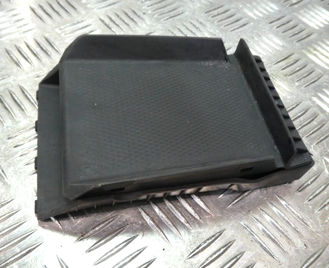VW ID3 Pro Ablagematte Mittelkonsole 10A863330 ORIGINAL gebraucht - Volkswagen – Produktansicht 1