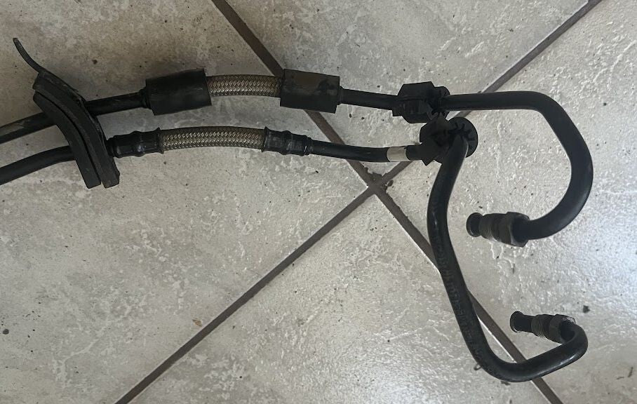 Porsche Cayenne II 92A Hydraulikflüssigkeit Rohrs Vorne 7P0614741H ORIGINAL gebraucht - Bremsschlauch – Produktansicht 2