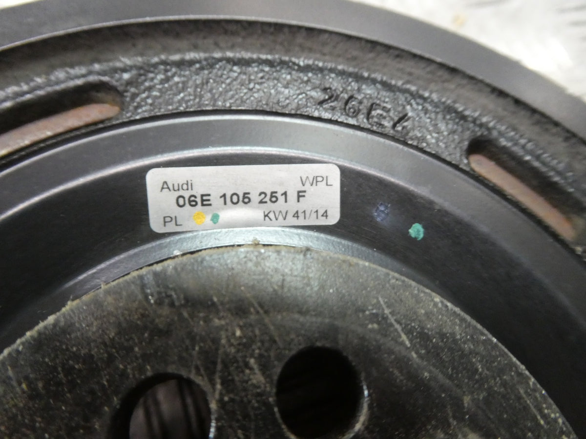 Porsche 3.0 E-Hybrid Motor Kurbelwelle Riemenscheibe 06E105251F ORIGINAL gebraucht - Panamera – Produktansicht 4