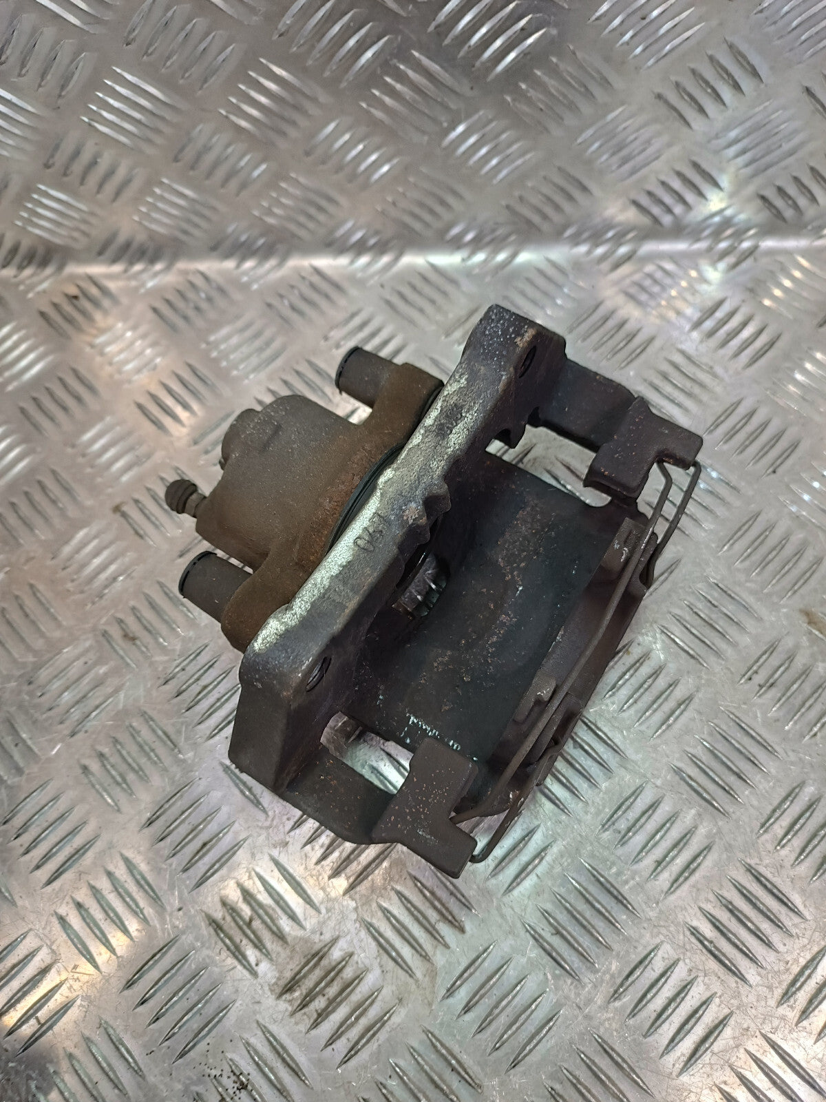 OPEL ASTRA K 1.4 Turbo Bremssattel Vorne Links GM ORIGINAL gebraucht - 13362299 – Produktansicht 2
