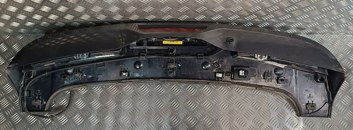 Jeep Grand WK2 Heckspoiler Heckklappe Spoiler 1VN50TRMA ORIGINAL gebraucht - Cherokee – Produktansicht 3
