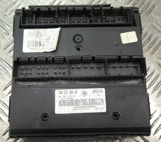 VW T5 2003-16 BCM Bordnetzsteuergerät Komfortsteuergerät 7H0937049AC ORIGINAL gebraucht - Transporter – Produktansicht 1