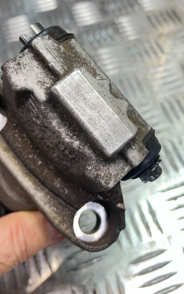 Porsche Cayenne 92A Feststellbremse Motor Handbremsmotor Hinten Link ORIGINAL gebraucht - Elektrische – Produktansicht 4