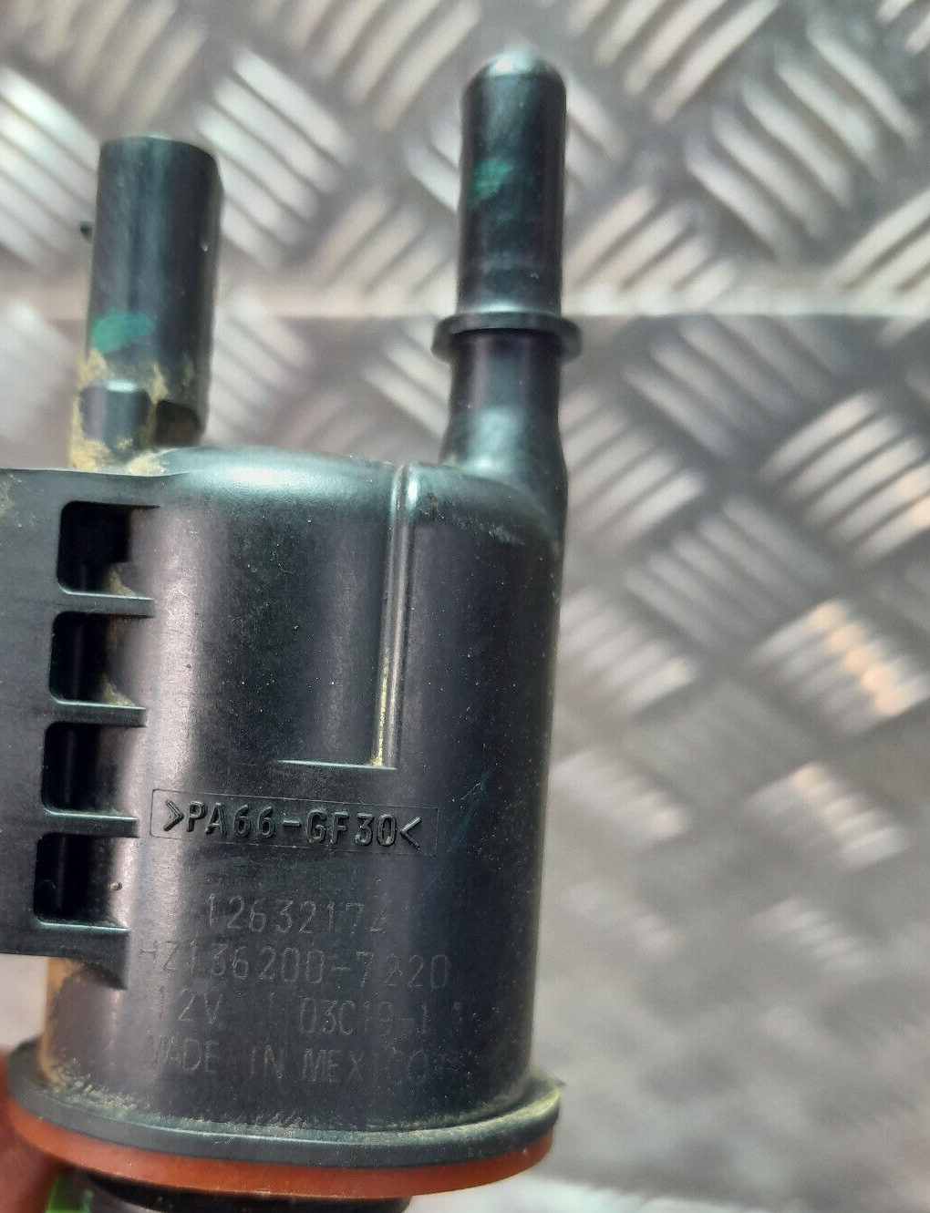 OPEL ASTRA K 1.4 Turbo Soleonidventil Umschaltventil GM 136200-7220 ORIGINAL gebraucht - 12632174 – Produktansicht 2