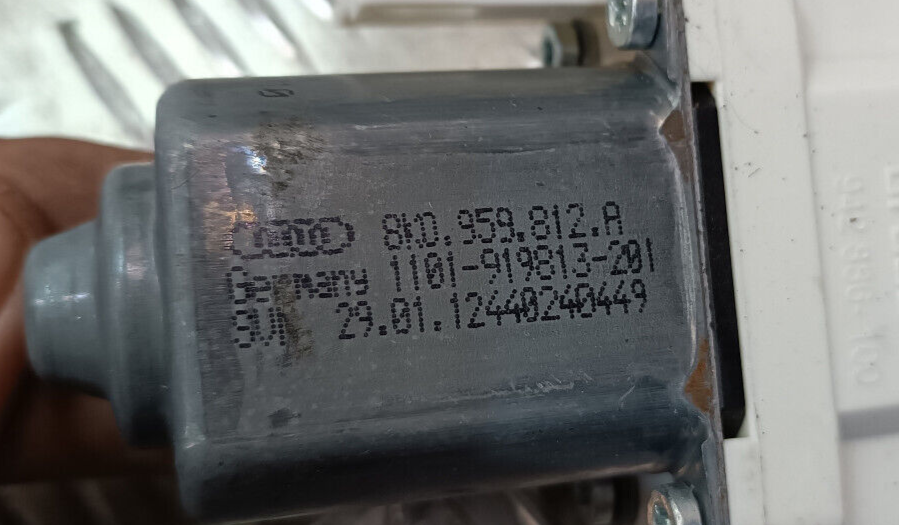 Porsche Cayenne S 92A Hinten Links Motor 8K0959812A ORIGINAL gebraucht - Fensterhebermotor – Produktansicht 3