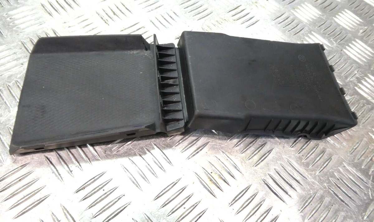 VW ID3 Pro Ablagematte Mittelkonsole 10A863330 ORIGINAL gebraucht - Volkswagen – Produktansicht 2