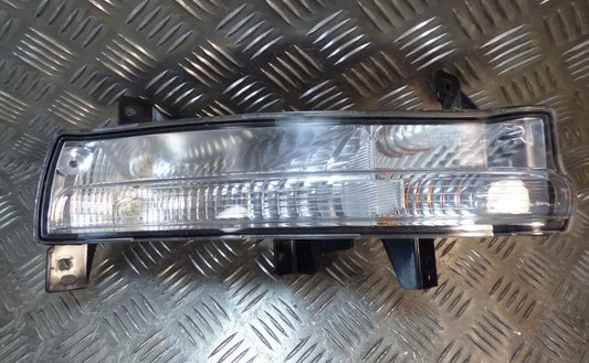 JEEP COMPASS II 2.0 MTJ 2021 Tagfahrlicht Blinker in stoßstange rechts ORIGINAL gebraucht - 68266925A – Produktansicht 1