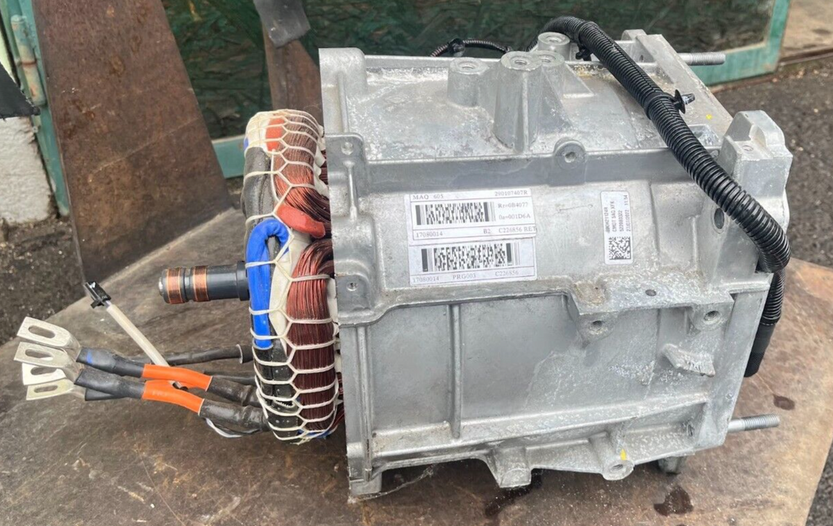Renault Zoe 2022 Motor Elektromotor BFM 5AQ605 5AQ MAQ605 ORIGINAL gebraucht - 290107407R – Produktansicht 3