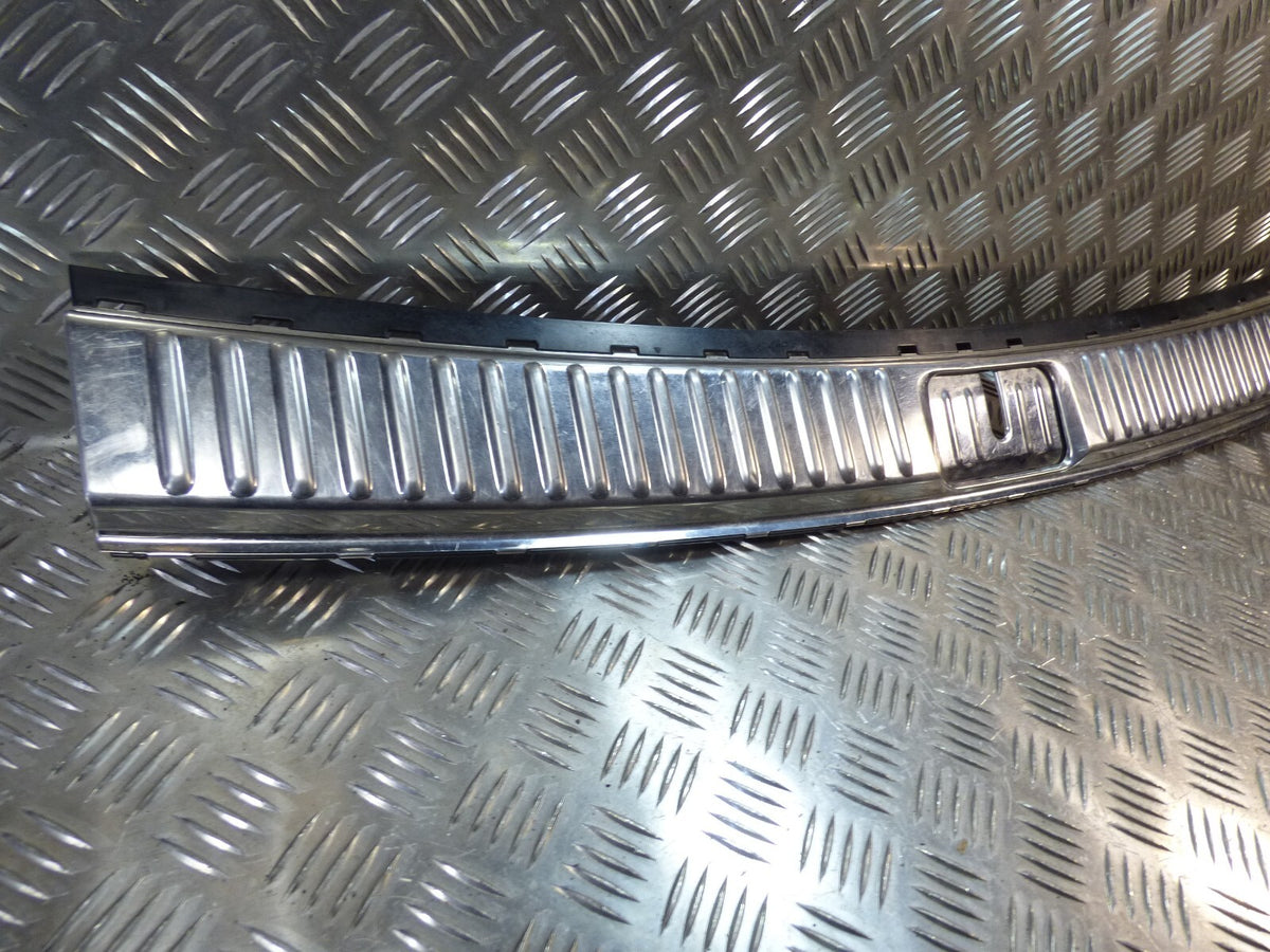 Porsche Cayenne 92A 2012 Ladekante Verkleidung Kofferraum 7P0863459E gebraucht - Original – Produktansicht 2