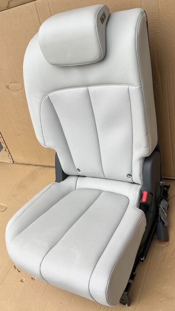 HYUNDAI IONIQ 5 Leder Sitze Hinten Recht Weiß Ausstattung wie NEU ORIGINAL gebraucht - reichhaltigste – Produktansicht 3