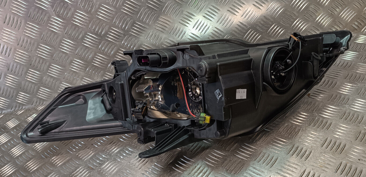 Ford Mondeo Scheinwerfer rechts Visteon 20-200-01067 ORIGINAL gebraucht - 2020001067 – Produktansicht 2