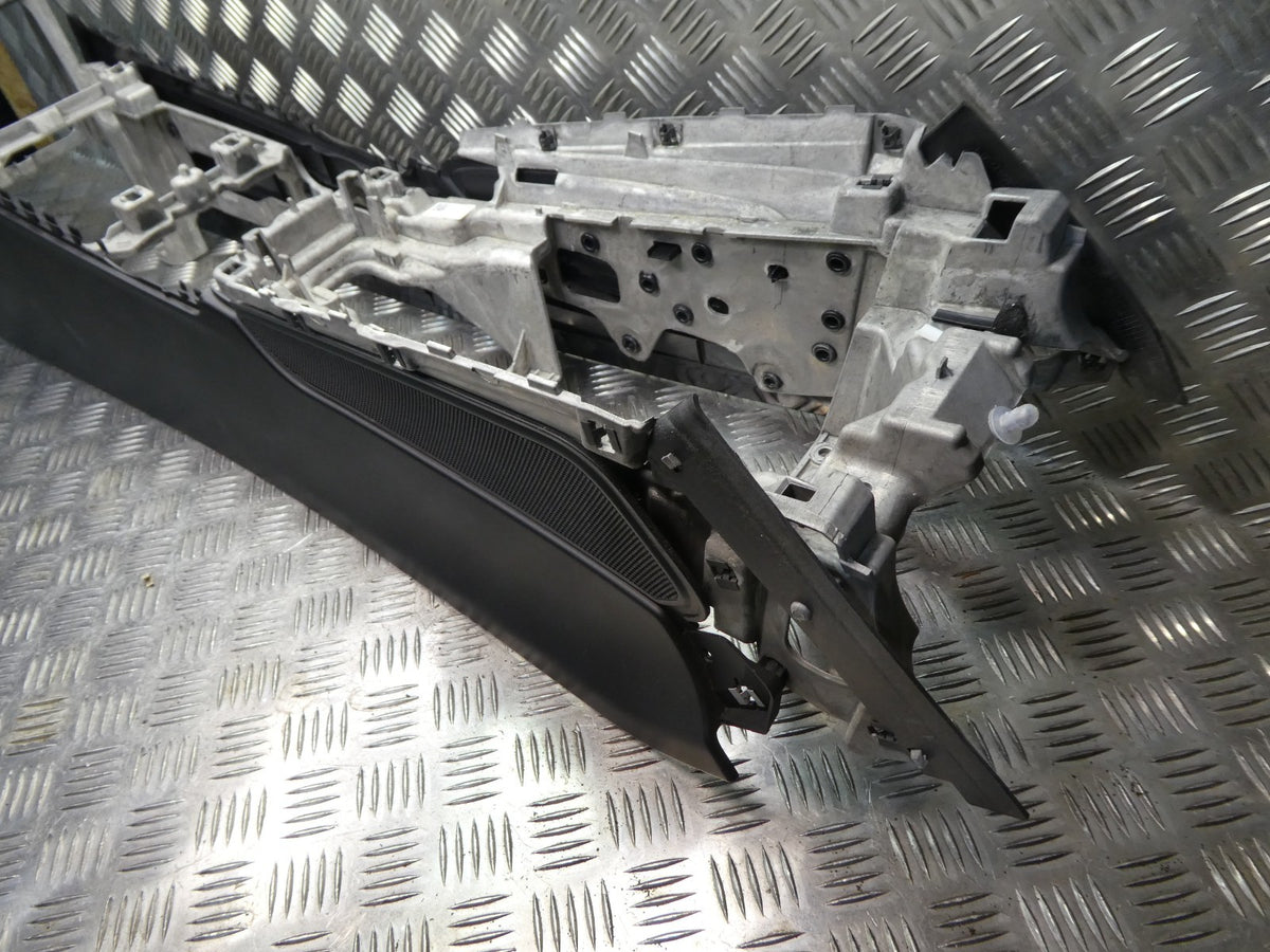 Porsche Macan 95B Schwarz/Centre console/tunnel black 95B863241 ORIGINAL gebraucht - Mittelkonsole – Produktansicht 3