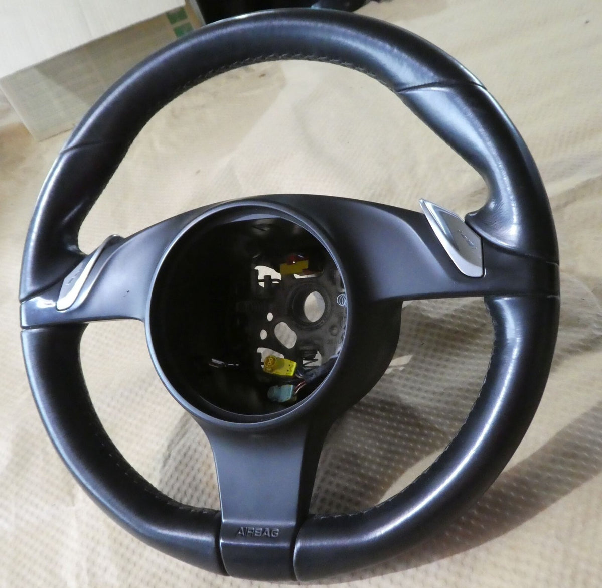 Porsche Panamer 970 Lenkrad Schwarz Leder 7PP419091AB A34 ORIGINAL gebraucht - Lederlenkrad – Produktansicht 3