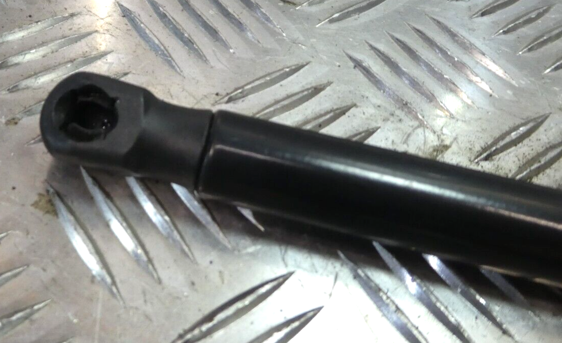 VW ID3 ID.3 Original Gasdruckdämpfer Satz für Heckklappe 10A827550A gebraucht - Volkswagen – Produktansicht 4