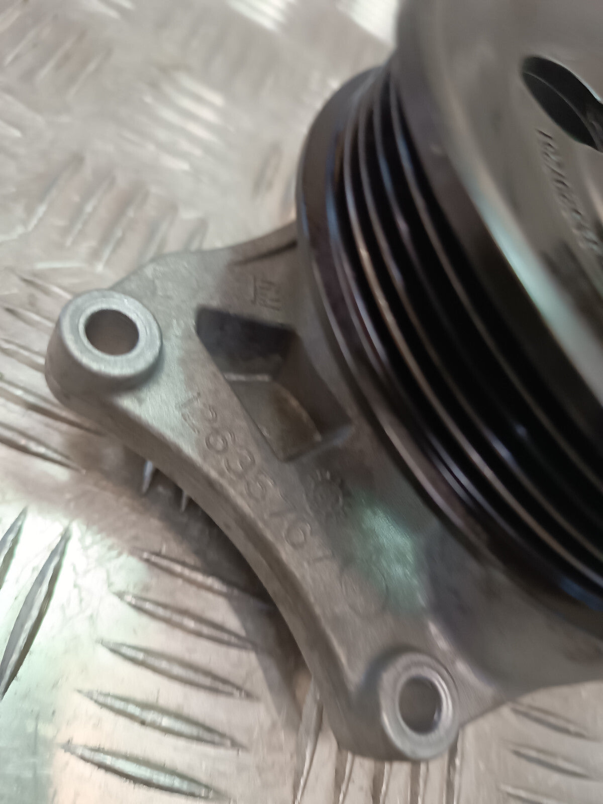 OPEL ASTRA K 1.0 TURBO 12V Original Wasserpumpe GM 545297251 gebraucht - 12635767 – Produktansicht 2