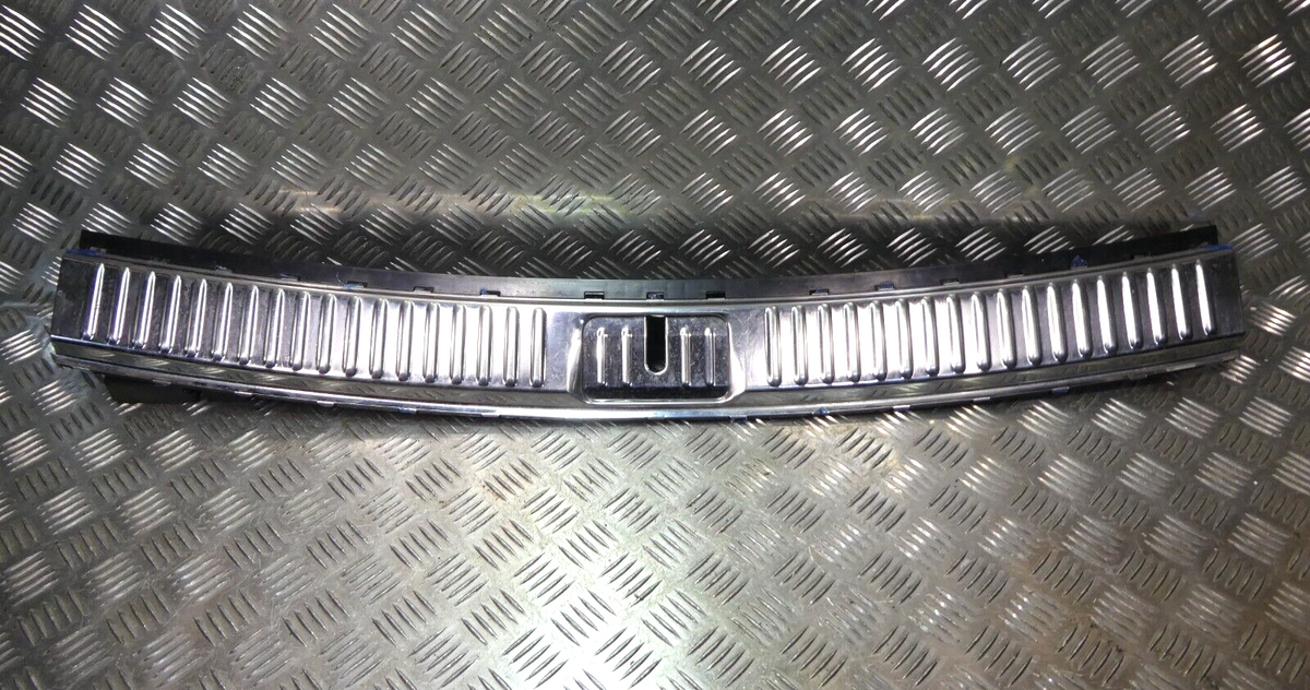 Porsche Cayenne 92A Ladekannte hinten 7P0863459F 7P5863909 7P5863422 ORIGINAL gebraucht - Verkleidung – Produktansicht 1