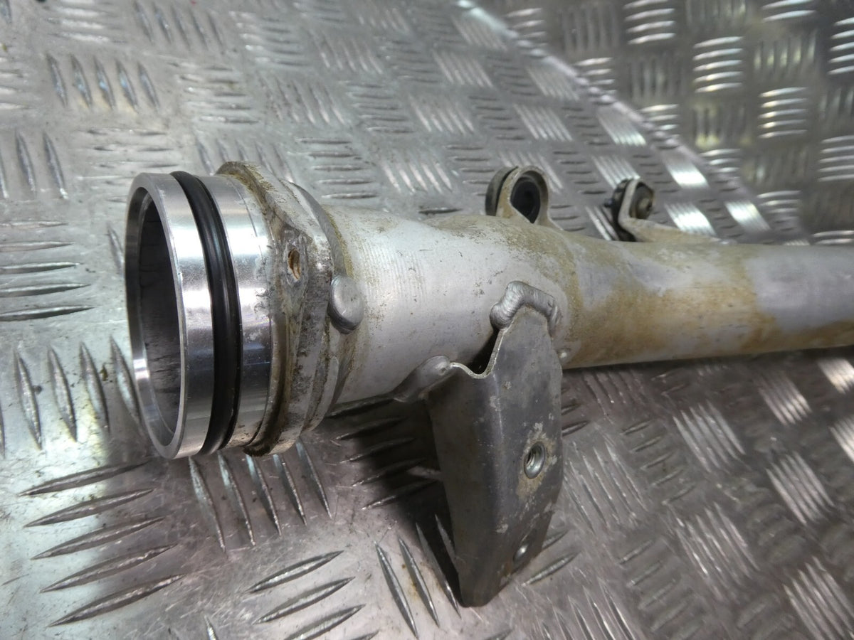 Porsche Cayenne 92A 3.0 TDI Druckrohr Alu 7P0145762A ORIGINAL gebraucht - Ladeluftrohr – Produktansicht 2