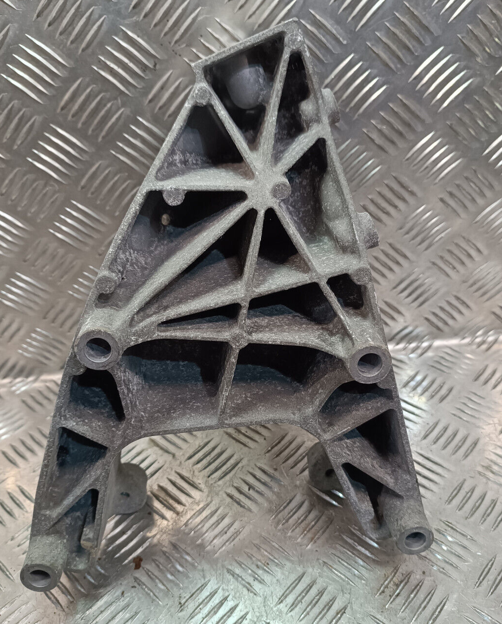 Smart ForTwo 451 Electric Drive Halter Lager Halterung A ORIGINAL gebraucht - 4512420705 – Produktansicht 2