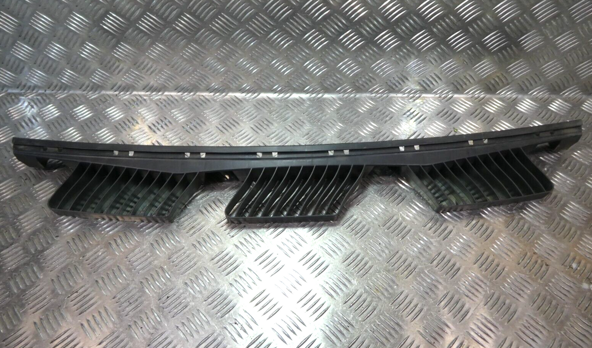 VW ID.3 ID3 Stoßstangenhalterung hinten Mitte 10A807863 2021 ORIGINAL gebraucht - Volkswagen – Produktansicht 2