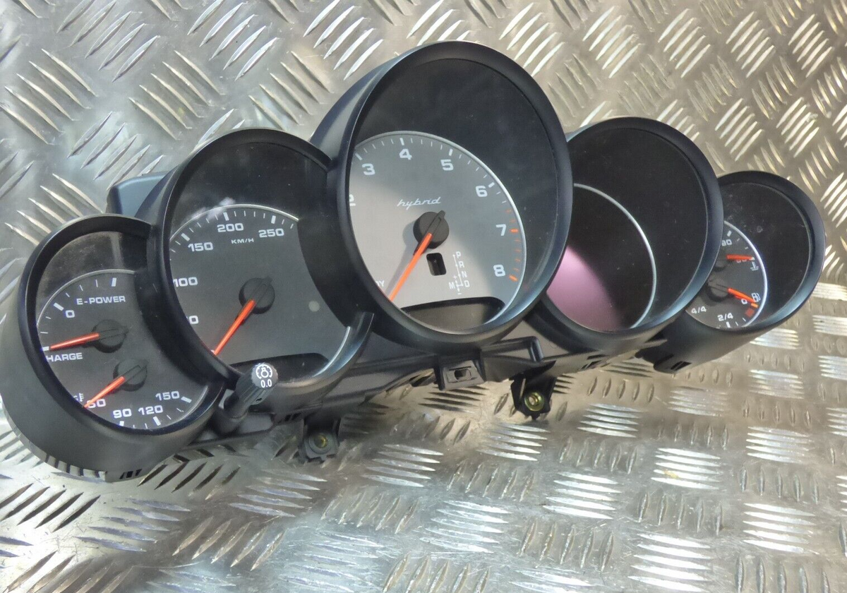 Porsche Cayenne 92A 3.0 Hybrid Tacho Cluster 7P5945903C schwarz ORIGINAL gebraucht - Kombiinstrument – Produktansicht 2