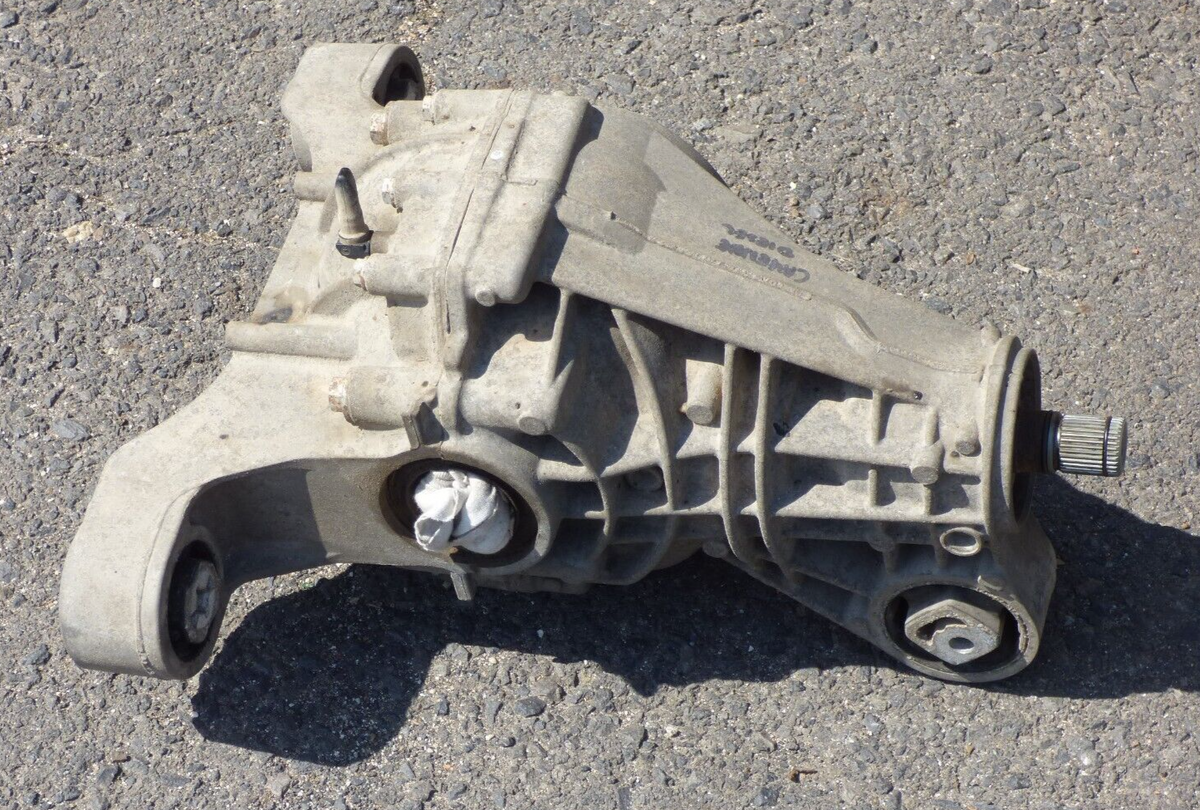 Porsche Cayenne 92A 3.0 TDI 2010- 17 Differential Hinterachsgetriebe ORIGINAL gebraucht - 95835001111 – Produktansicht 1