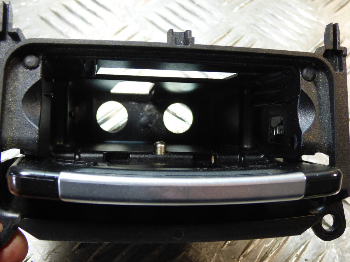 Porsche Cayenne S 92A Ascher 7P5857273A ORIGINAL gebraucht - Mittelkonsole – Produktansicht 4