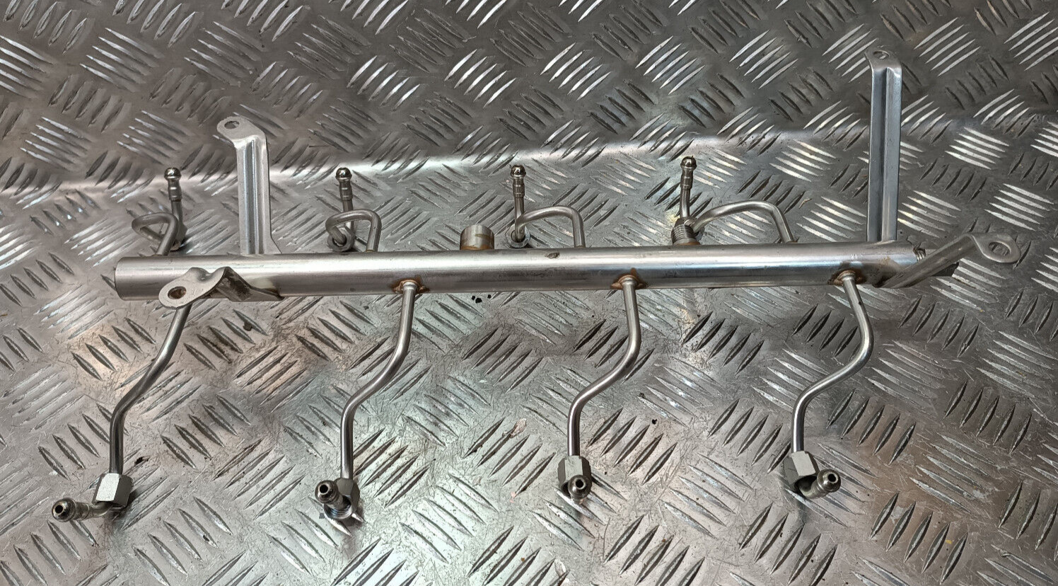 Porsche Cayenne S 92A Einspritzleiste Hochdruckleitung Kraftstoffver ORIGINAL gebraucht - 94811011506 – Produktansicht 2