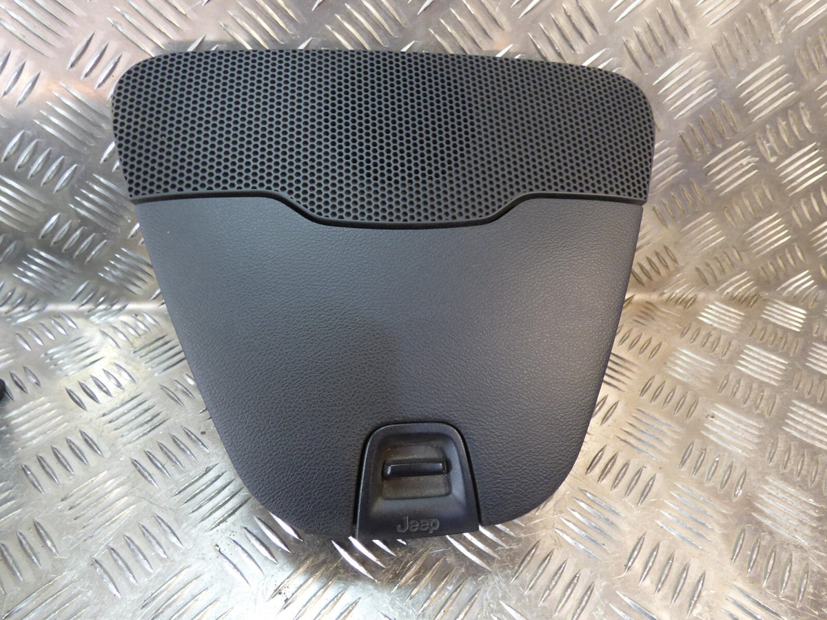 Jeep KL 2015 Staufach Armaturenbrett 1WG51TRMAA ORIGINAL gebraucht - Cherokee – Produktansicht 1
