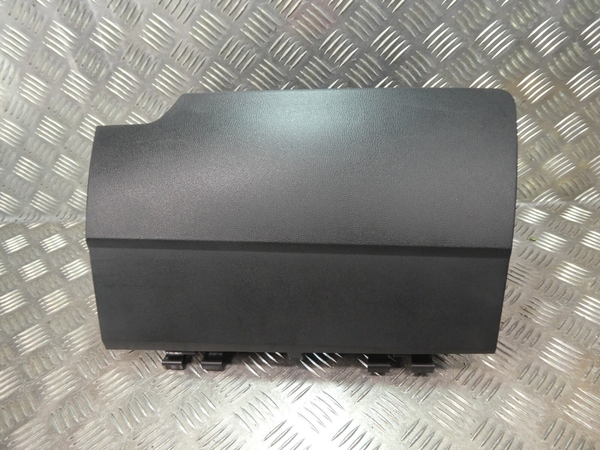 VW ID3 ID.3 Handschuhfach in Armaturenbrett 10B857121 schwarz ORIGINAL gebraucht - Volkswagen – Produktansicht 1