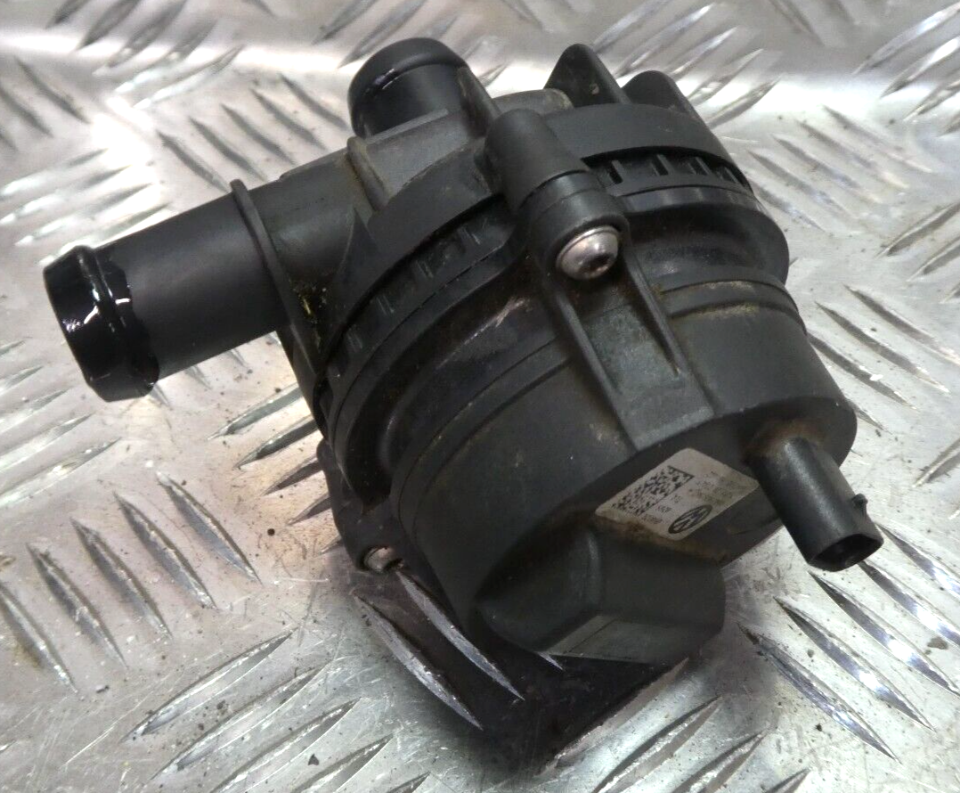 VW ID3 ID.3 Orig. Wasserpumpe Kühlmittelpumpe Pumpe 1EA965567A ORIGINAL gebraucht - Volkswagen – Produktansicht 2