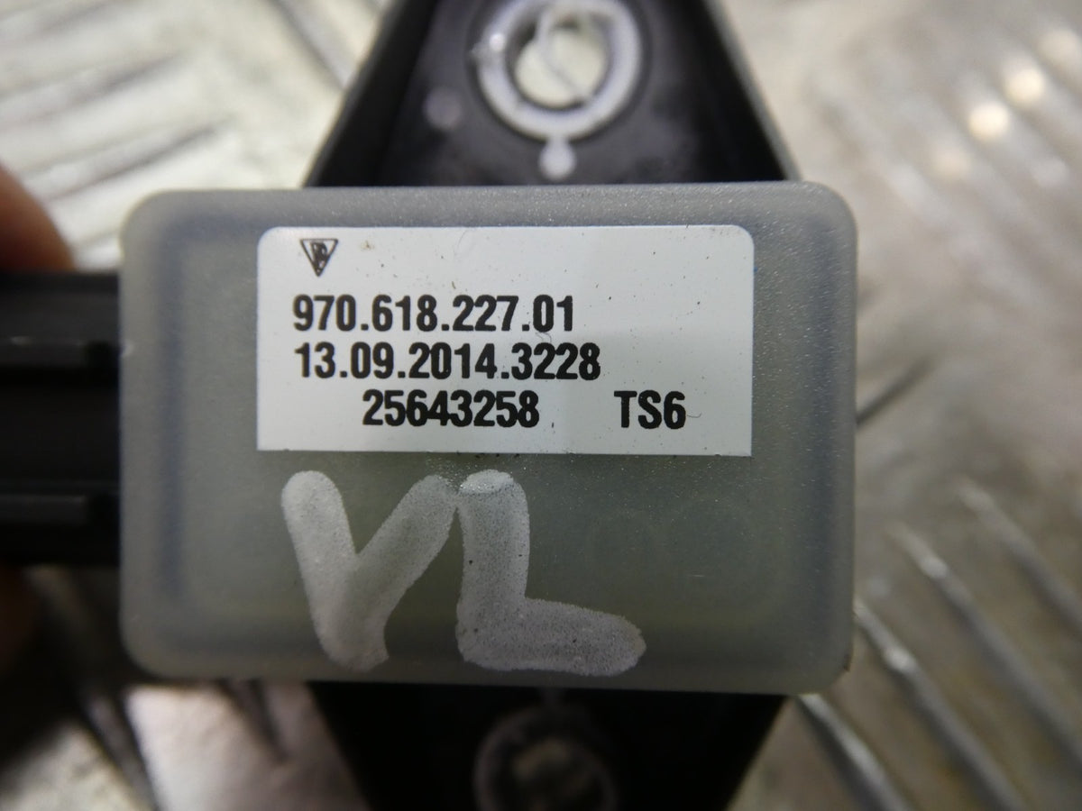 Porsche Panamera 970 Airbag Sensor Crashsensor Rechts o. Links ORIGINAL gebraucht - 97061822701 – Produktansicht 2