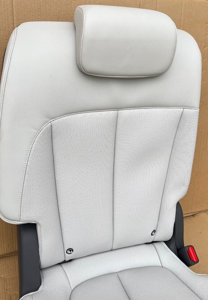 HYUNDAI IONIQ 5 Leder Sitze Hinten Recht Weiß Ausstattung wie NEU ORIGINAL gebraucht - reichhaltigste – Produktansicht 8