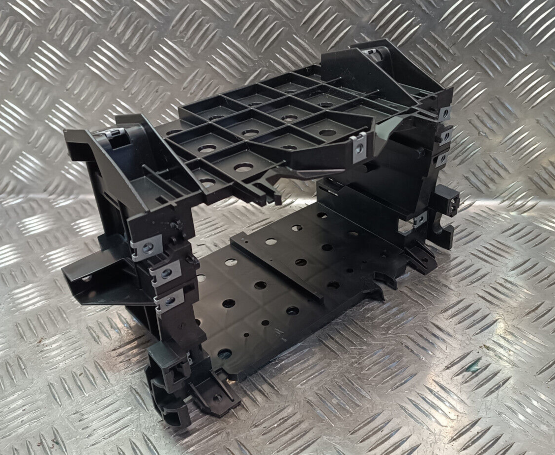 Smart ForTwo 451 Electric Radiohalterung Verstärkung Mittelkonsole ORIGINAL gebraucht - A4516800116 – Produktansicht 2